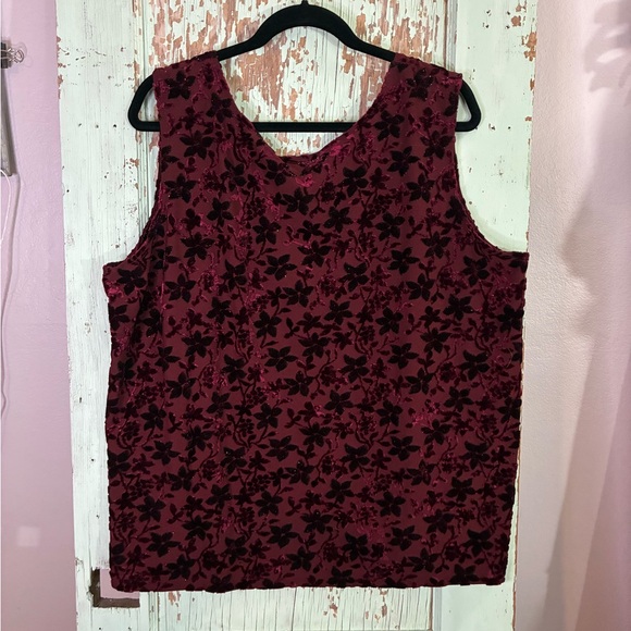 Laura Scott burgundy velvet floral tank top - Picture 2 of 6